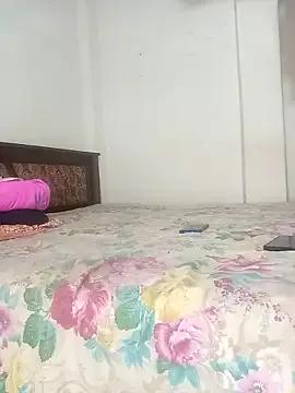 Aashixxx12 on StripChat 