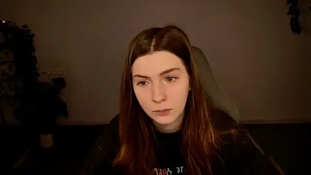 AliceCUNTach on StripChat