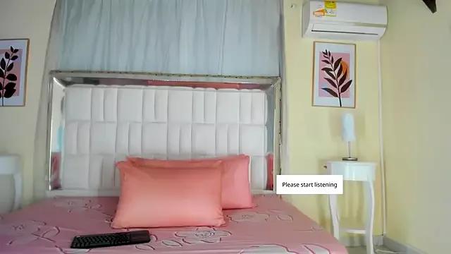 AlmaSean on StripChat 