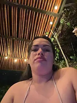 andra_rose on StripChat