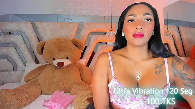 AngelineHeet on StripChat