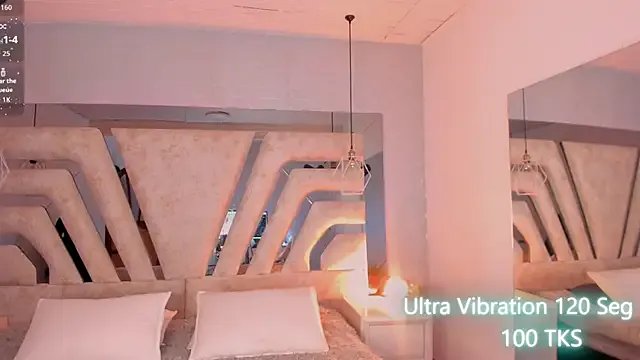 AngelineHeet on StripChat