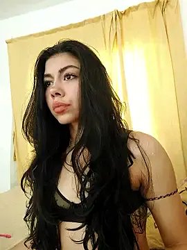 ArgentinaShani on StripChat
