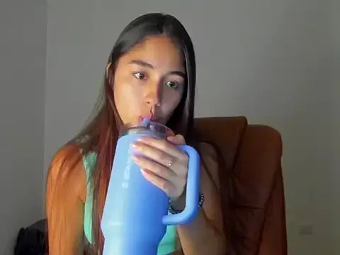 AriaMontgomery on StripChat