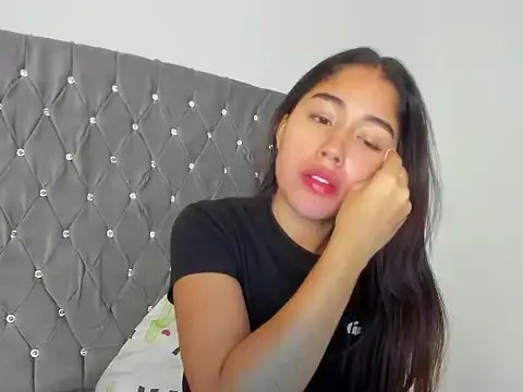 AriaMontgomery on StripChat