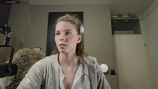 AyreenMoore on StripChat