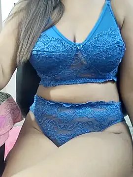 Banii_22 on StripChat