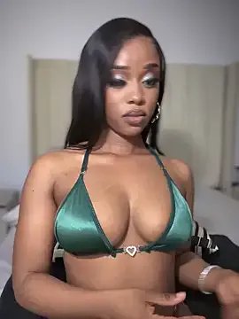 BhadBhad_Kitty on StripChat