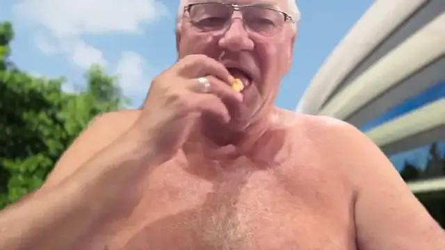 biggandybig on StripChat 