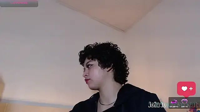 Bitsy_Messy on StripChat