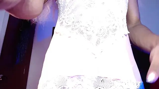 bloom_bbc on StripChat