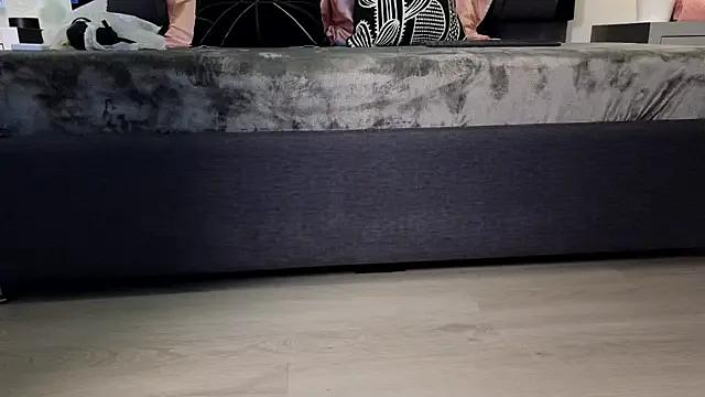 Calipso_Parisi — make me squirt