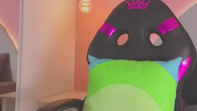 CandelaCool_ on StripChat