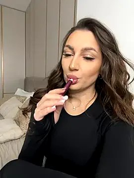 ClaraJJ on StripChat