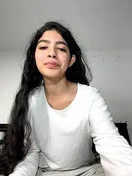 dani_bela on StripChat
