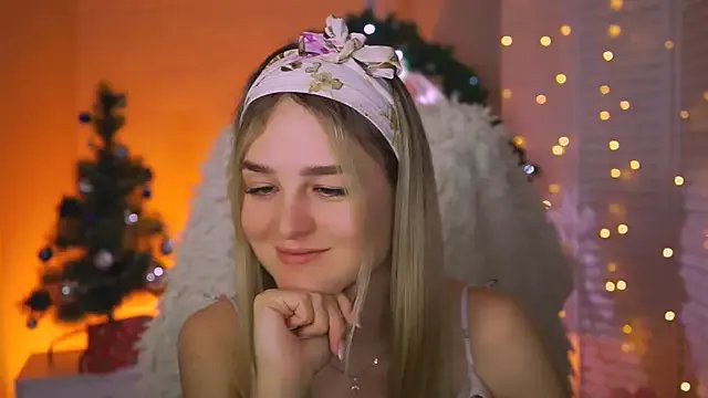 DeboraLarson on StripChat