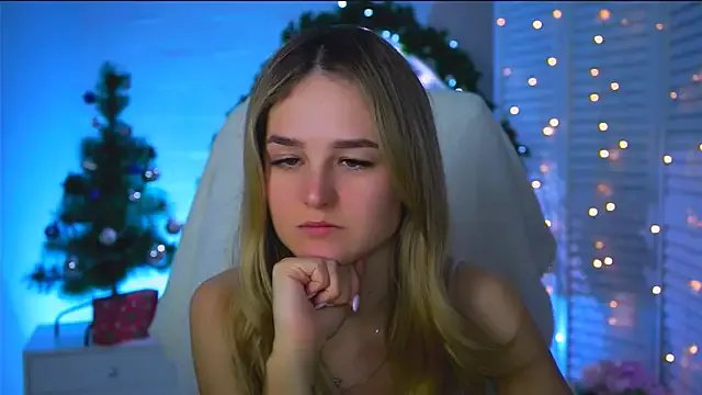 DeboraLarson on StripChat