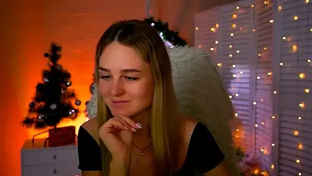 DeboraLarson on StripChat