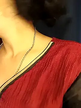 Deshi_bhabhi143 on StripChat