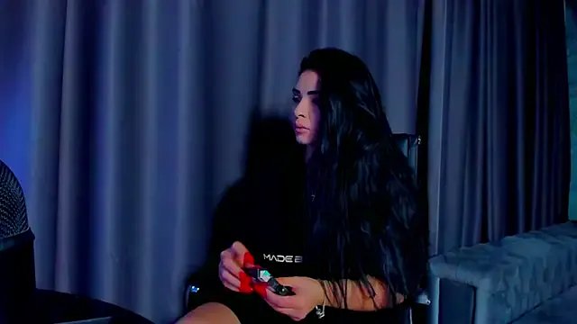 DevashaQueenX on StripChat