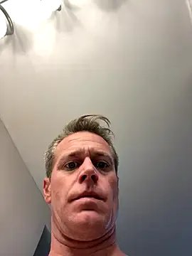 DILFiGuess1 on StripChat