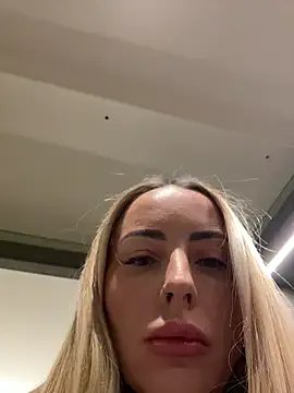 EmaSalis — Freechat on StripChat