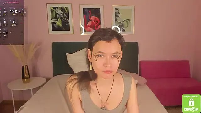 Emily_Strikeee on StripChat