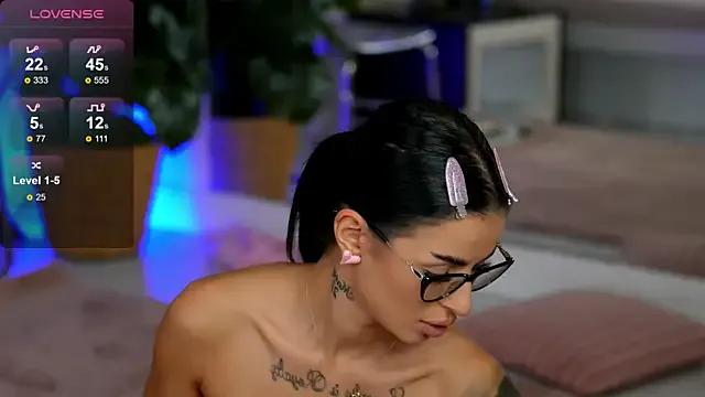 EvaAmanti — Make my legs shake crazy