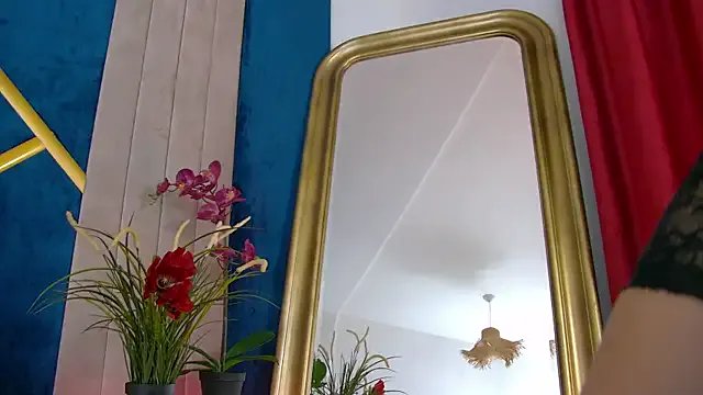 Foxxxy_MILF on StripChat