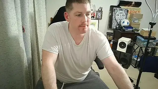 God_Of_ThundeRR on StripChat