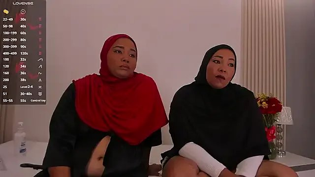 Helen_Camila on StripChat