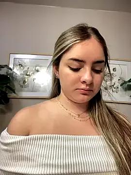 imlindapink on StripChat 