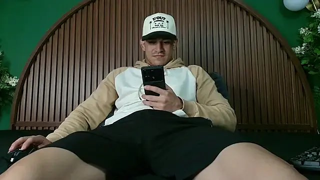 JeergMuscle on StripChat