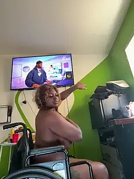 JoWheelsss on StripChat