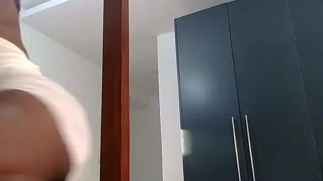 katt008 on StripChat