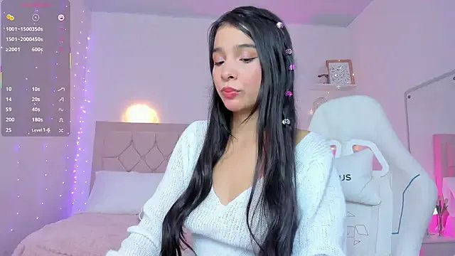 kim_dreams18 on StripChat