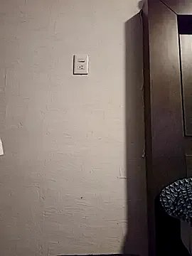 KITTEN-10 on StripChat