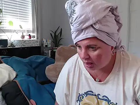 LauLauPAWG — play with pussy 5 minutes