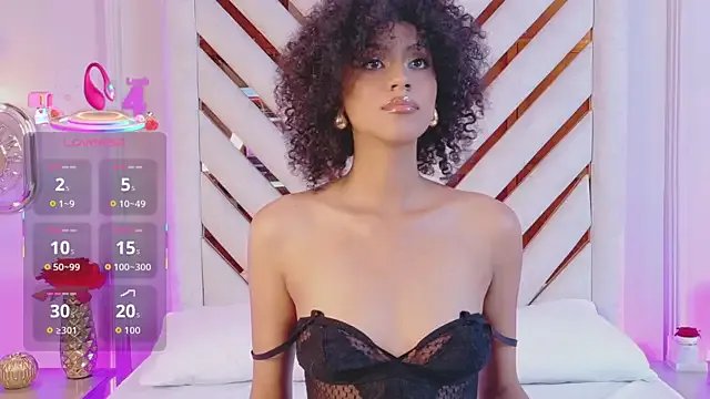 Lila-Rose on StripChat