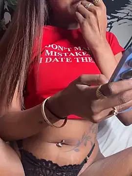 lilliiilliiillil on StripChat 