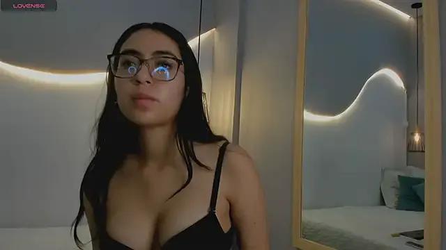 lucelly_15 — panty off 5 min  