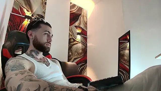 Luke_davis01 — BIG LOAD OUTT!  CHOSSE WHERE