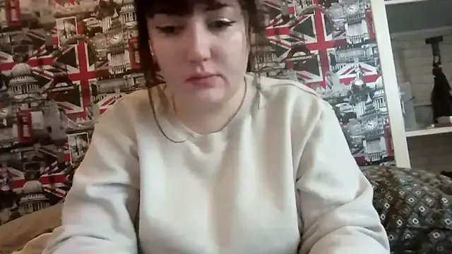 Lynylou on StripChat