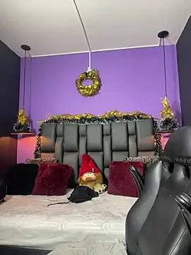 Lyon_vach on StripChat