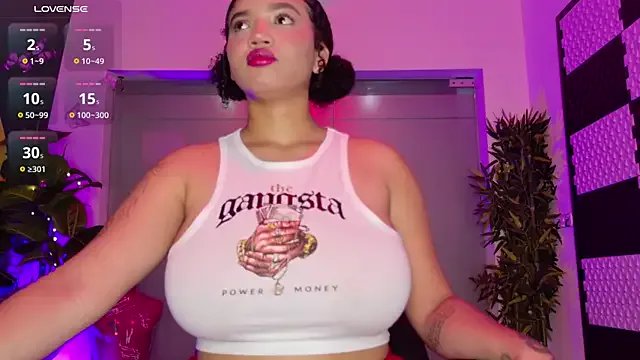 MalaikaBrown on StripChat