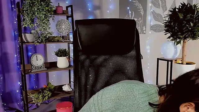 MartaEdams on StripChat