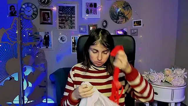 MartaEdams on StripChat