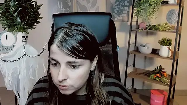 MartaEdams on StripChat