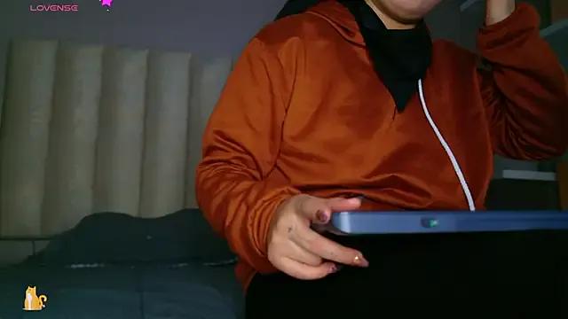 Megan_mooree_ — CUM AND BLOWJOB BIG DILDO 32CM