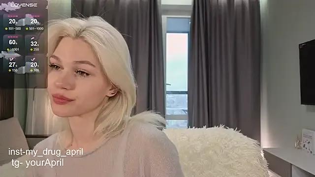 MyApril — slaps + twerk